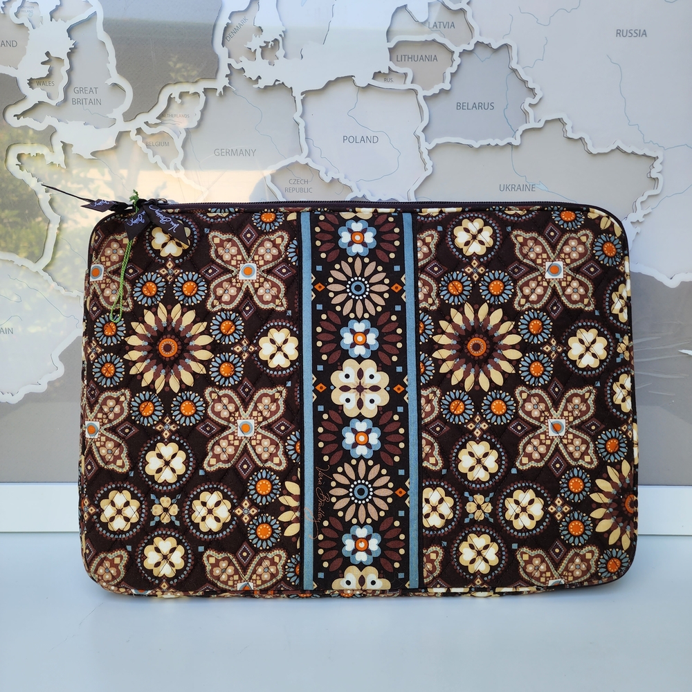 Vera Bradley Canyon Laptop Case 17×12 NEW
